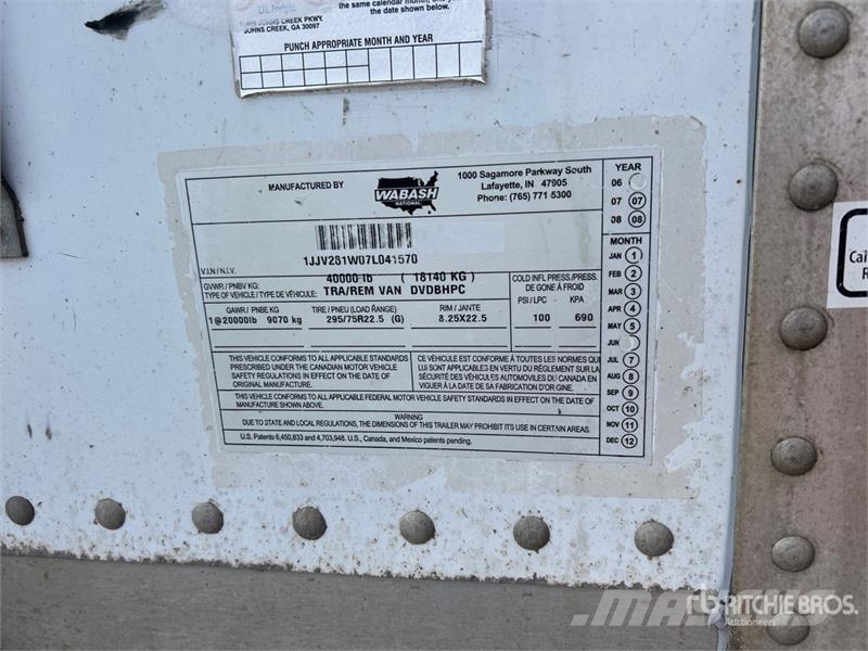 Wabash DVDBHPC 28 ft x 102 in S/A Van Trailer Прицепы-фургоны