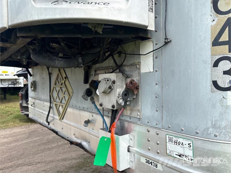 Wabash FCVHSA 53 ft x 102 in T/A Refrigerated Trailer Temperature controlled semi-trailers