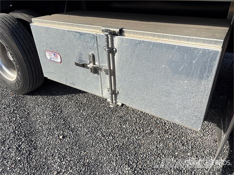 Wabash FLC1TCM 48 ft T/A Spread Axle Flatbed Trailer Planhengere