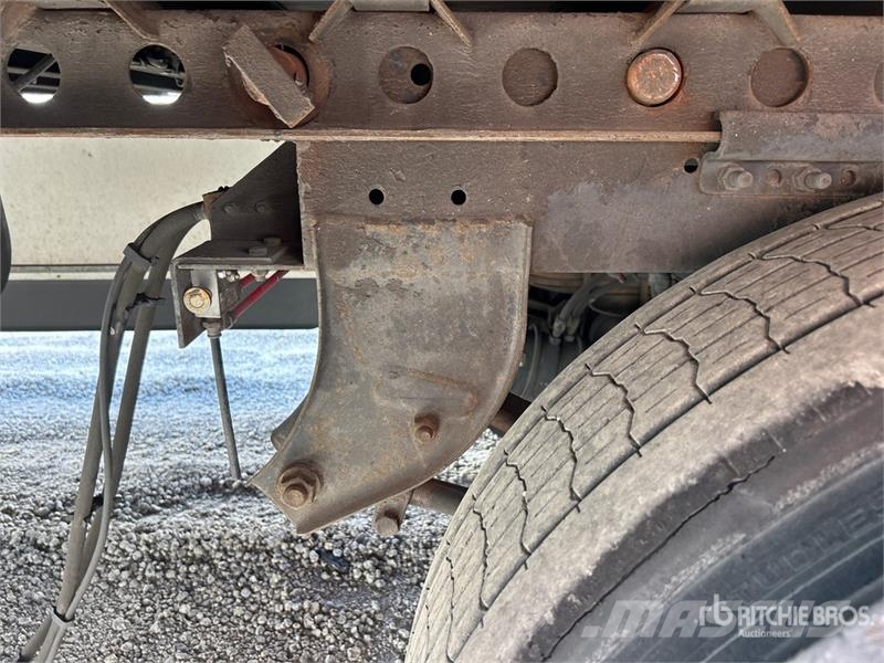 Wabash Van Trailer 53 ft x 102 in T/A Van Trailer Причепи-фургони