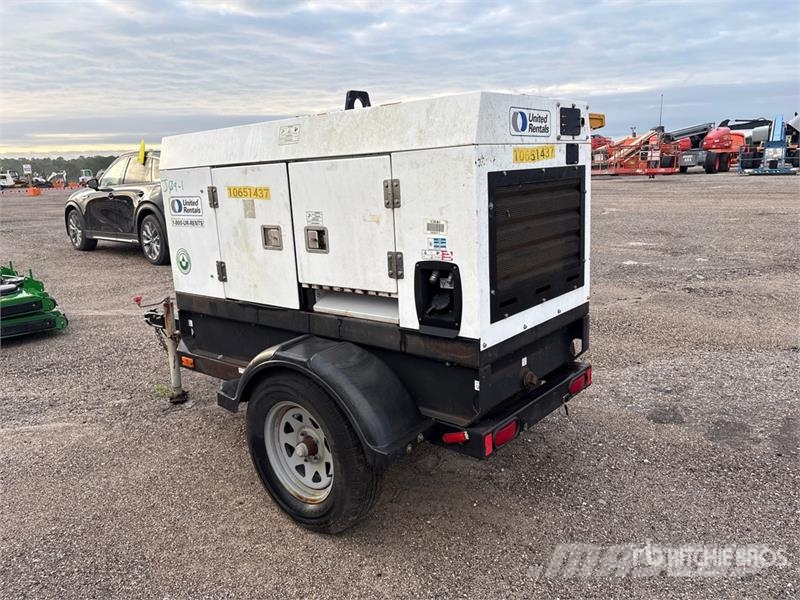 Wacker Neuson G-25 24.4 kW Mobile Generator Set Generadores diesel