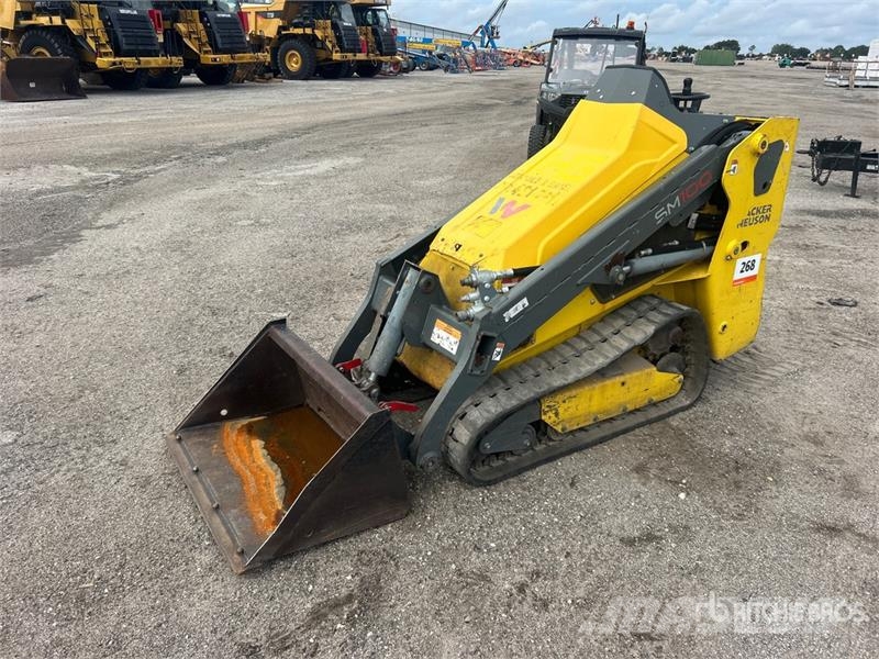 Wacker Neuson SM100 Mini Compact Track Loader Kompaktrakodók