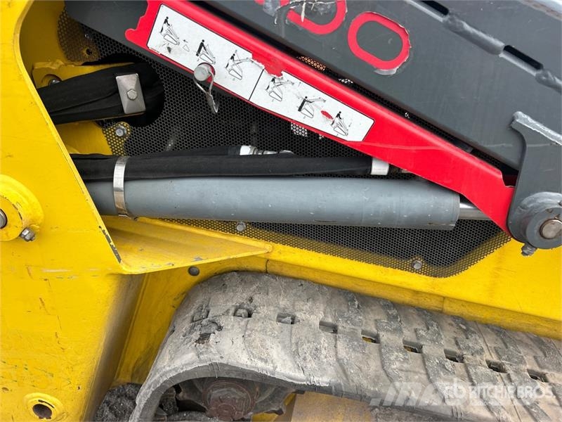 Wacker Neuson SM100 Mini Compact Track Loader لوادر انزلاقية التوجيه