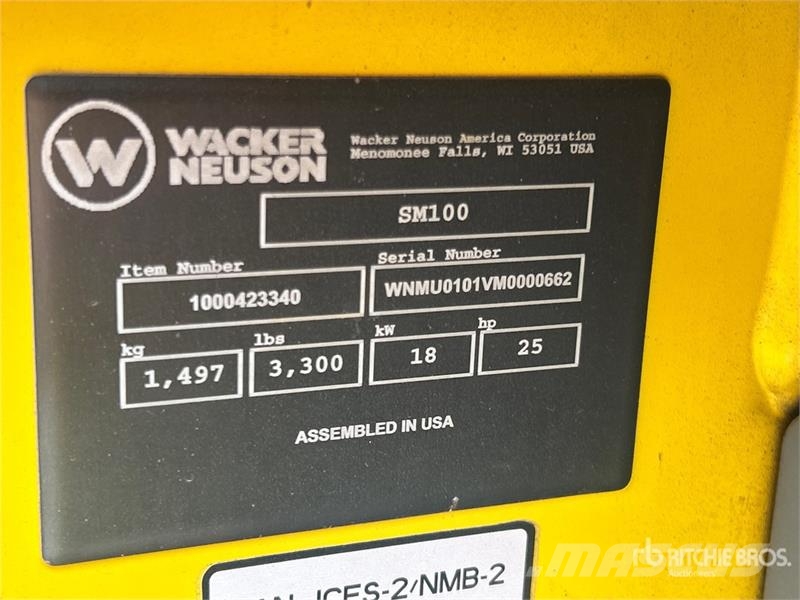 Wacker Neuson SM100 Mini Compact Track Loader Kompaktrakodók