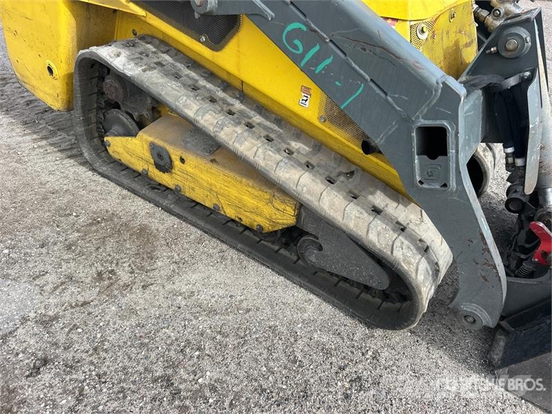 Wacker Neuson SM100 Mini Compact Track Loader لوادر انزلاقية التوجيه