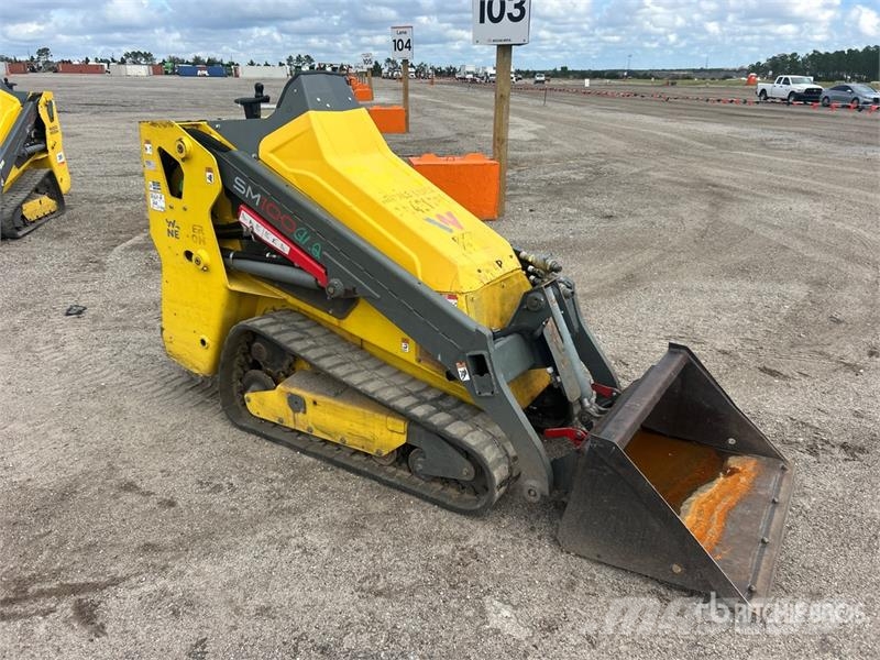Wacker Neuson SM100 Mini Compact Track Loader Kompaktrakodók