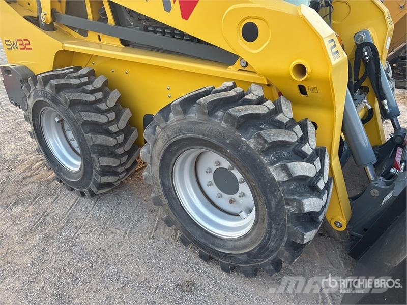 Wacker Neuson SW32 Two-Speed High Flow Skid Steer Loader Kompaktlastare