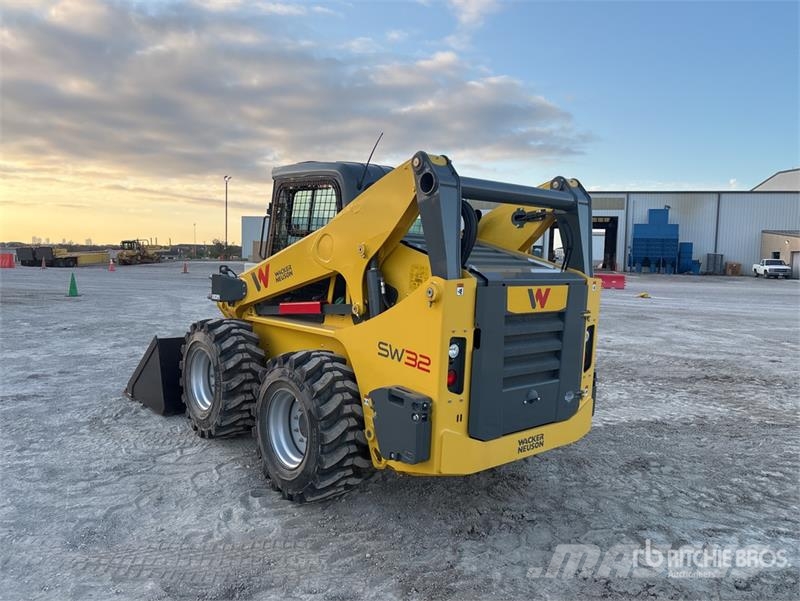 Wacker Neuson SW32 Two-Speed High Flow Skid Steer Loader Kompaktlastare