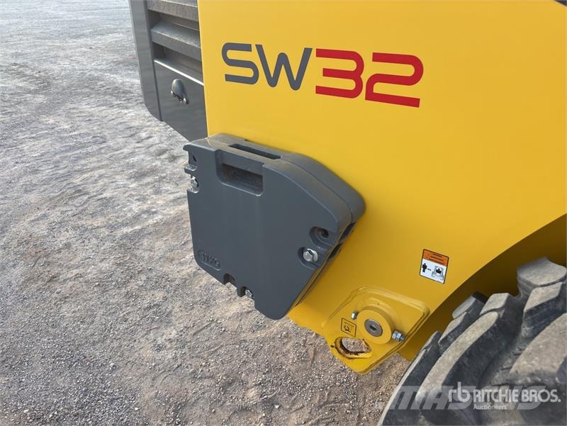 Wacker Neuson SW32 Two-Speed High Flow Skid Steer Loader Kompaktlastare