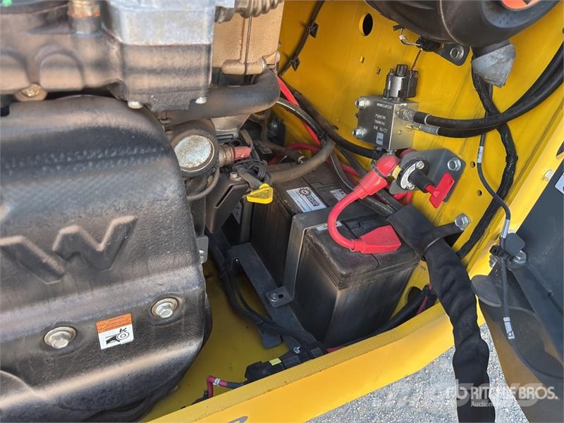 Wacker Neuson SW32 Two-Speed High Flow Skid Steer Loader Kompaktlastare