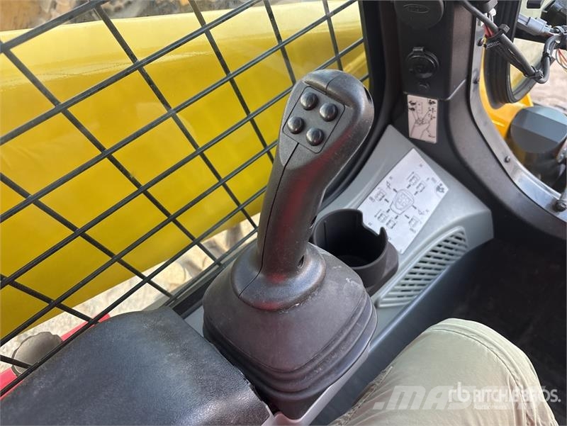 Wacker Neuson SW32 Two-Speed High Flow Skid Steer Loader Kompaktlastare