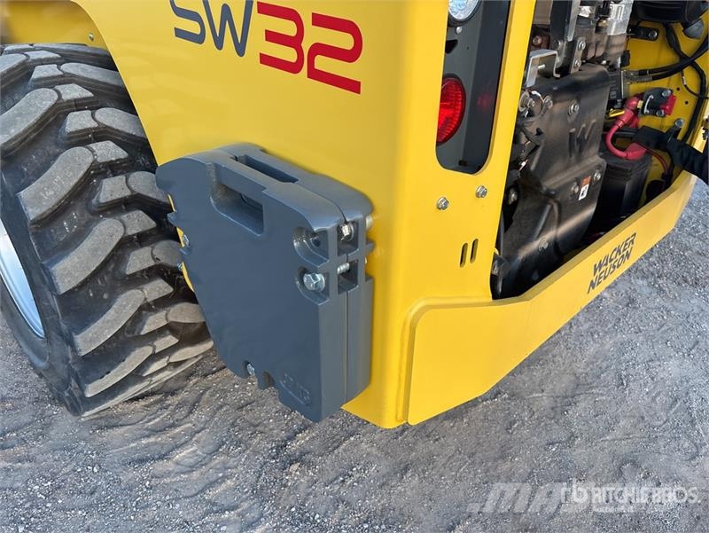 Wacker Neuson SW32 Two-Speed High Flow Skid Steer Loader Kompaktlastare