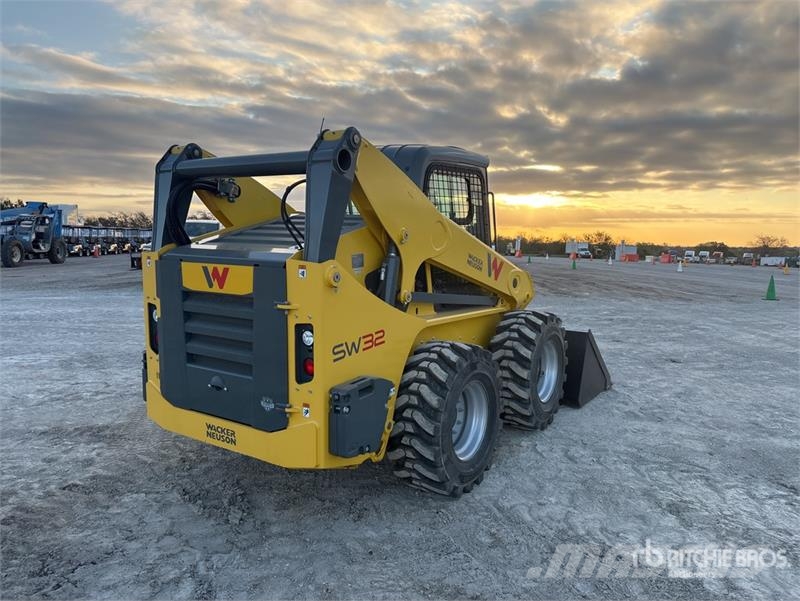 Wacker Neuson SW32 Two-Speed High Flow Skid Steer Loader Kompaktlastare