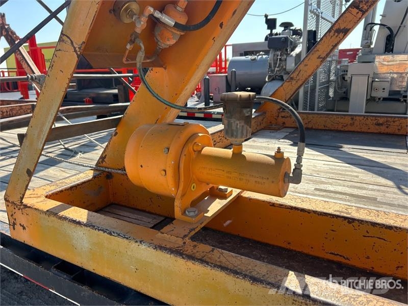 Wade WHT-42FT 42 ft T/A Step Deck Trailer Tieflader