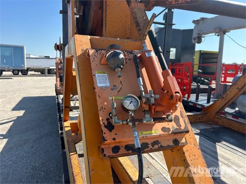 Wade WHT-42FT 42 ft T/A Step Deck Trailer Tieflader