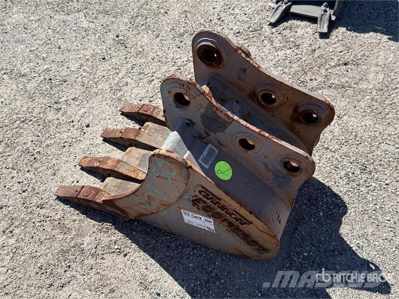 Wain-Roy EC35BKT18 18 in Digging Excavator Bucket دلاء