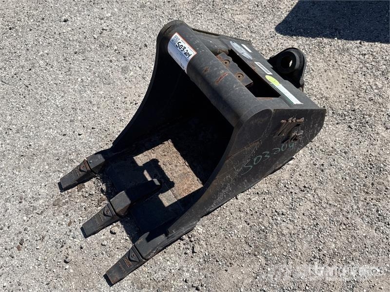 Wain-Roy HDM30BKT 16 in Digging Excavator Bucket دلاء
