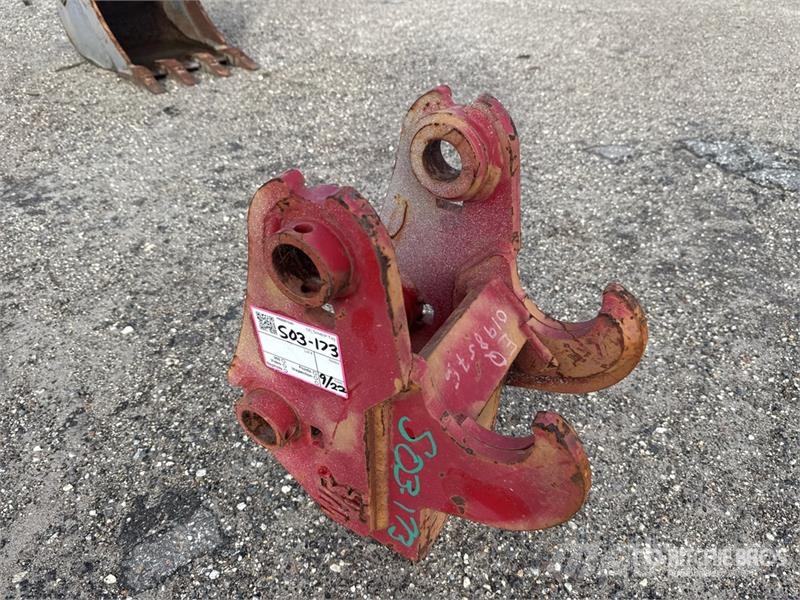 Wain-Roy TB260QC 11 in Quick Coupler Brze spojnice
