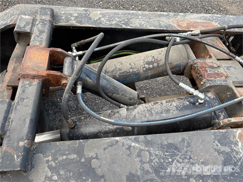 Wallace DLBT50-3 Tri/A Removable Gooseneck Lowboy 低架裝載車