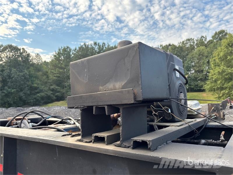 Wallace DLBT50-3 Tri/A Removable Gooseneck Lowboy Nizki nakladalci