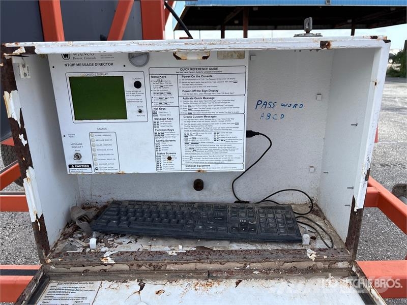 Wanco Solar Message Board (Inoperable) Digerleri