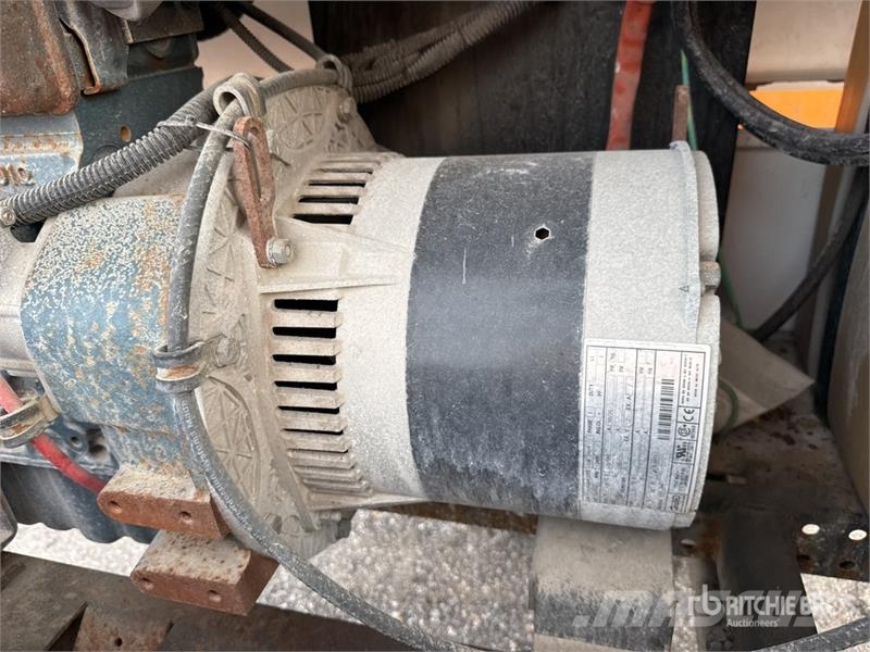 Wanco WLT4MK106KVL 8 kW Light Tower Light towers