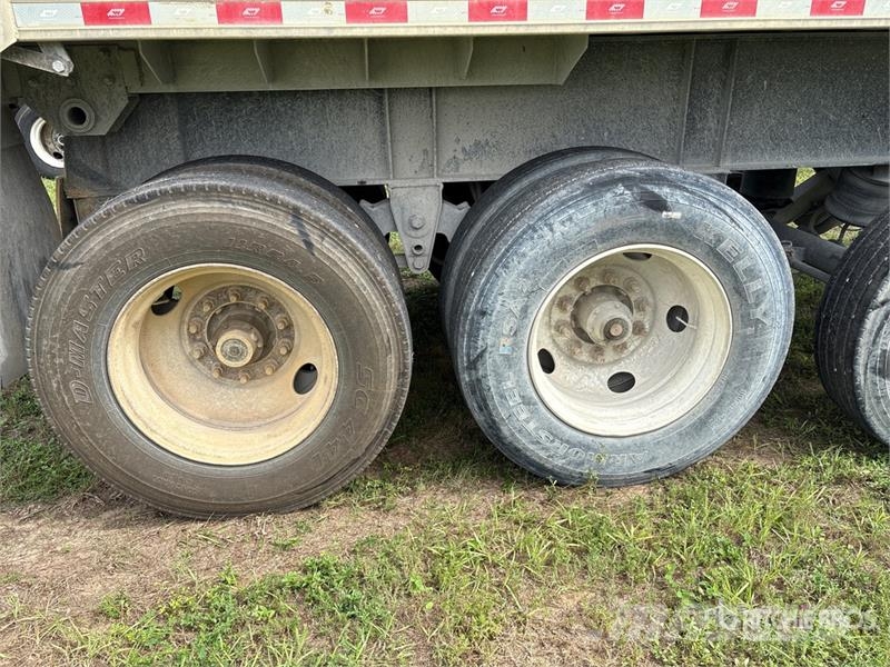 Warren 30 ft 6 in Tri/A End Dump Trailer 티퍼 트레일러