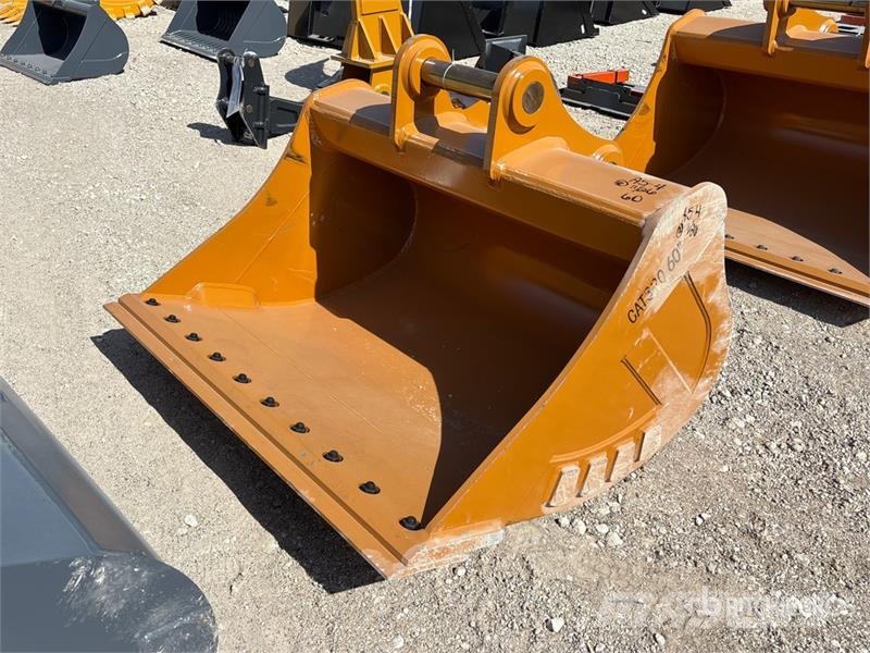 Warrior WBMCC20-1500 59 in Cleanup Excavator Bucket - Fits Lopaty