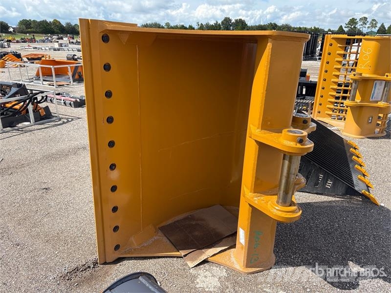 Warrior WBMCC20-1500 59 in Cleanup Excavator Bucket - Fits Kovalar