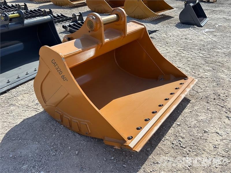 Warrior WBMCC20-1500 59 in Cleanup Excavator Bucket - Fits Lopaty