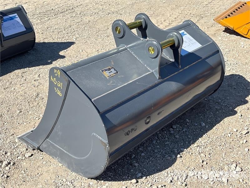 Warrior WBMCC7-1500 59 in Cleanup Excavator Bucket - Fits Ковші