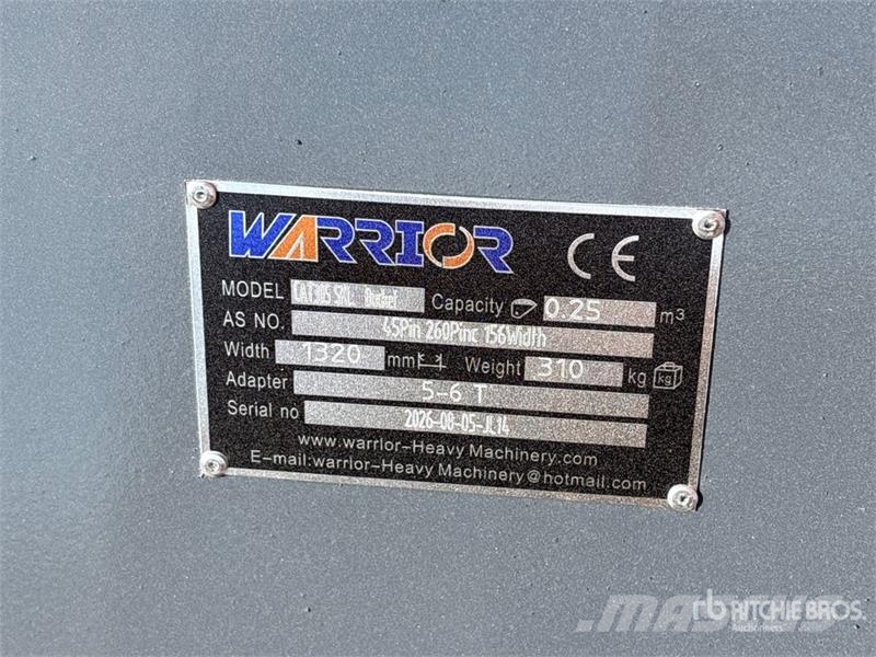 Warrior WBMCS5-1320 52 in Skeleton Cleanup Excavator Bucke Lopaty