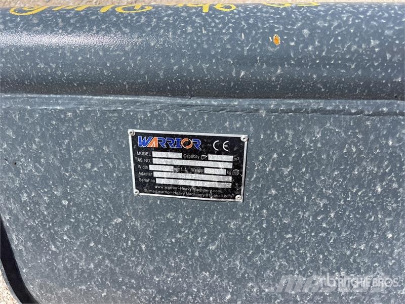 Warrior WBMCS5-1320 52 in Skeleton Cleanup Excavator Bucke Buckets