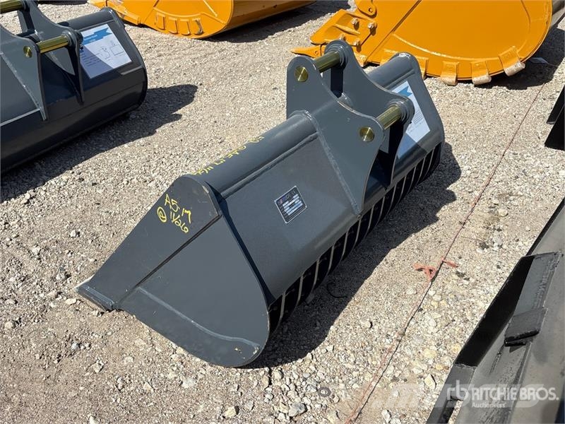 Warrior WBMCS5-1320 52 in Skeleton Cleanup Excavator Bucke Lopaty