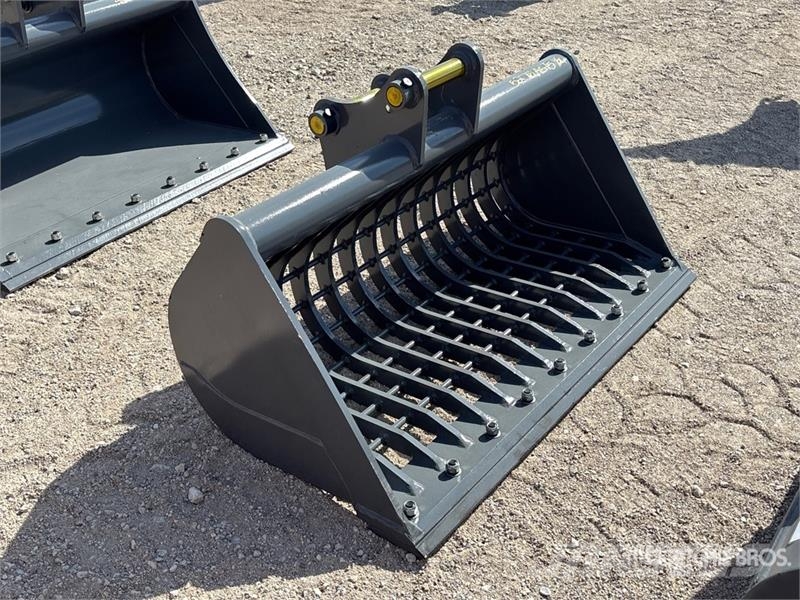 Warrior WBMCS5-1320 52 in Skeleton Cleanup Excavator Bucke Lopaty