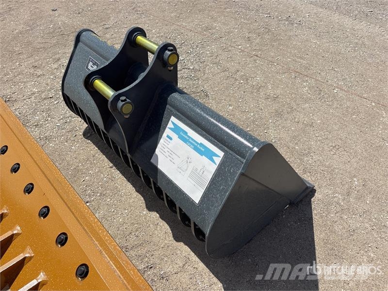Warrior WBMCS5-1320 52 in Skeleton Cleanup Excavator Bucke Buckets