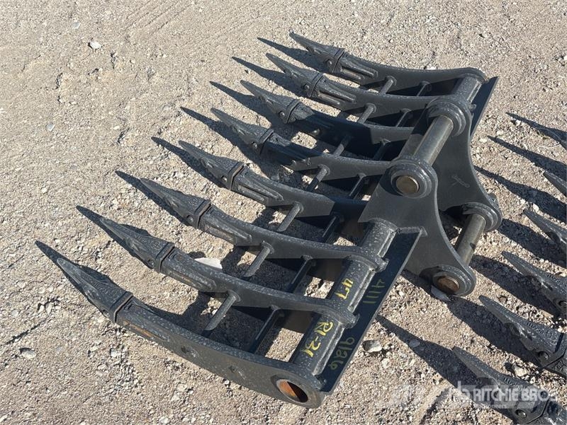 Warrior WBRC07-1200 47 in Excavator Rake - Fits Cat 307 / 갈퀴 및 테더