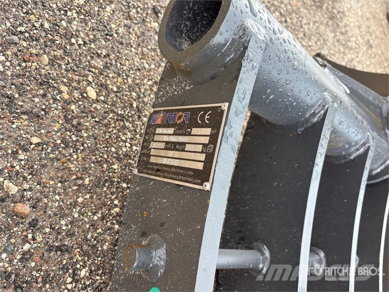 Warrior WBRC07-1200 47 in Excavator Rake - Fits Cat 307 /  مكابس وميبسات التبن