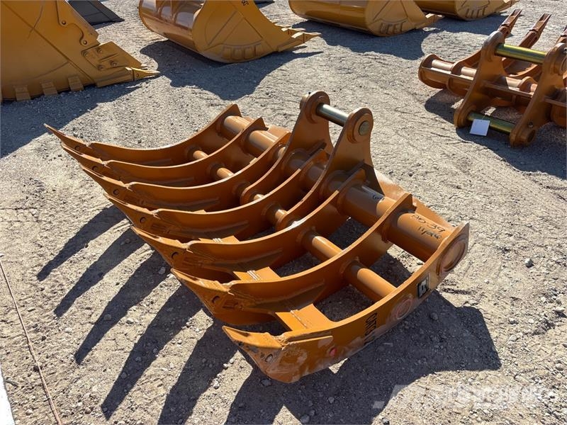 Warrior WBRC12-1620-1 64 in Excavator Rake - Fits Cat 312 Rastrillos y henificadores
