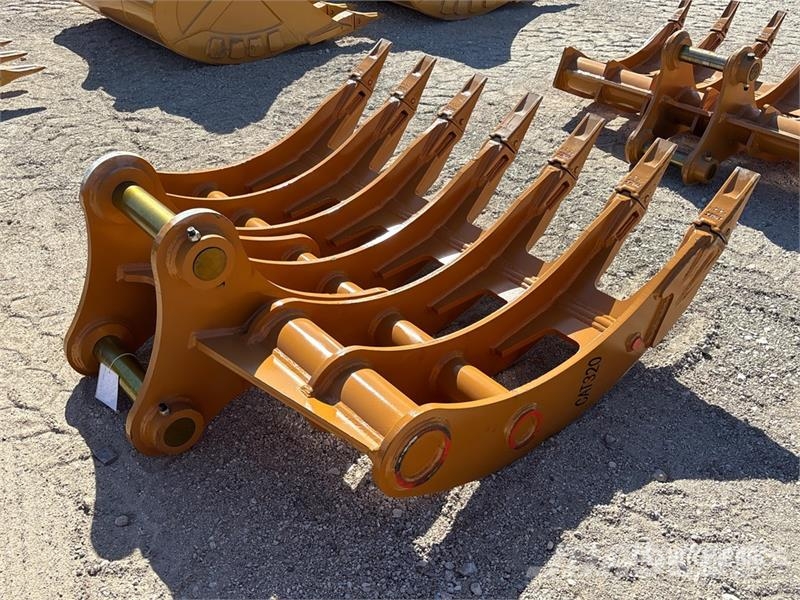 Warrior WBRC12-1620-1 64 in Excavator Rake - Fits Cat 312 Rastrillos y henificadores