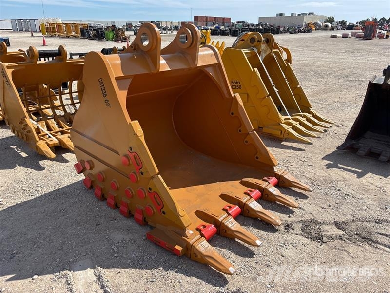 Warrior WBSRC30-1500 59 in Digging Excavator Bucket - Fits Lopaty