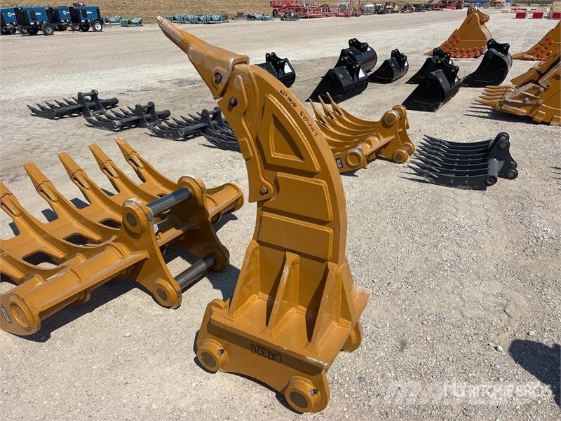 Warrior WRC20-025 Excavator Ripper - Fits Cat 320 / 20 - 2 Kultivatoriai-purentuvai