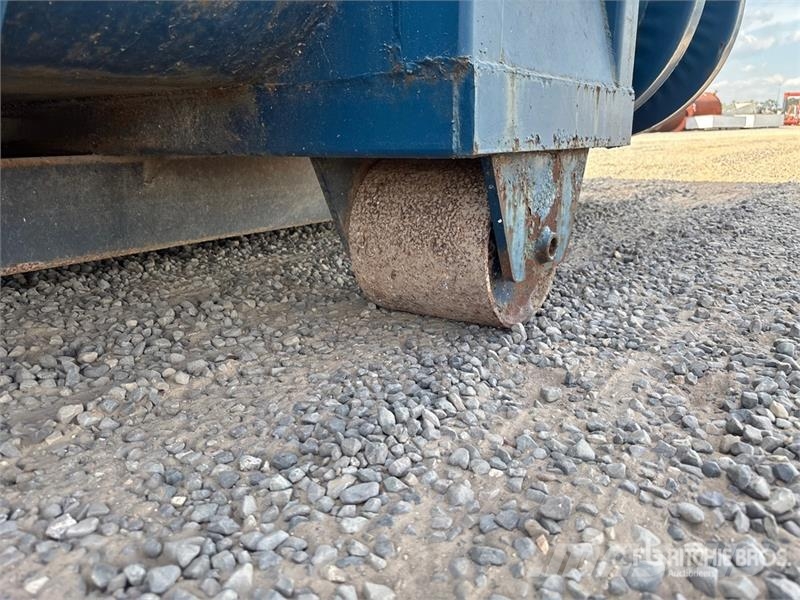 Wastequip 21 ft 25 CY Vacuum Roll-Off Container Contenedores especiales