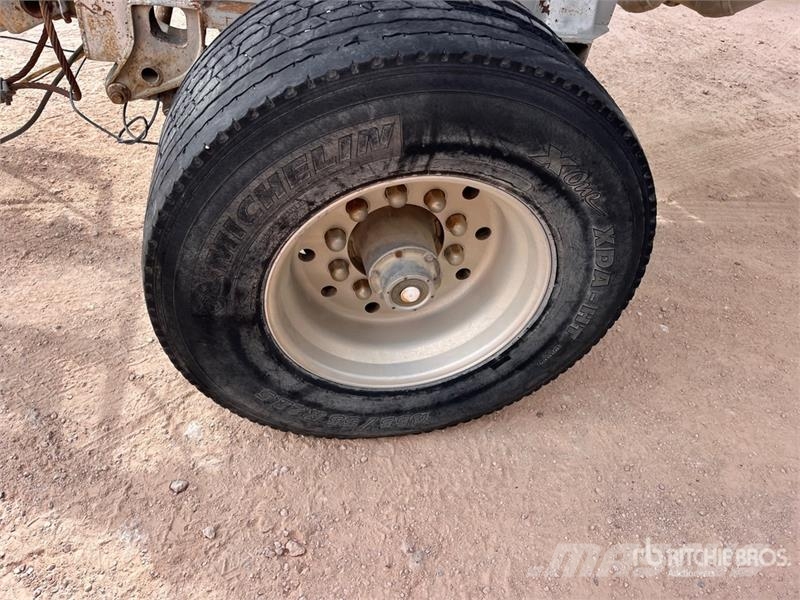  Weld 9370 gal T/A Drawbar Spread Axle Pup Tanker T Remorque citerne