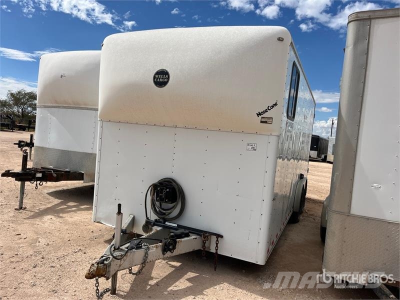 Wells Cargo 20 ft T/A Enclosed Trailer 厢式拖车