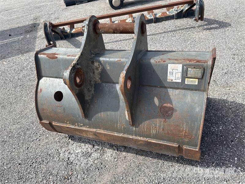 Werk-Brau 48 in 0.64 cyd Cleanup Excavator Bucket - Fits Vol Schaufeln