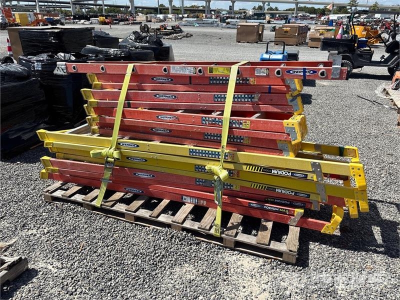 Werner 6 ft-9 ft Fiberglass Ladder Ladders and platforms