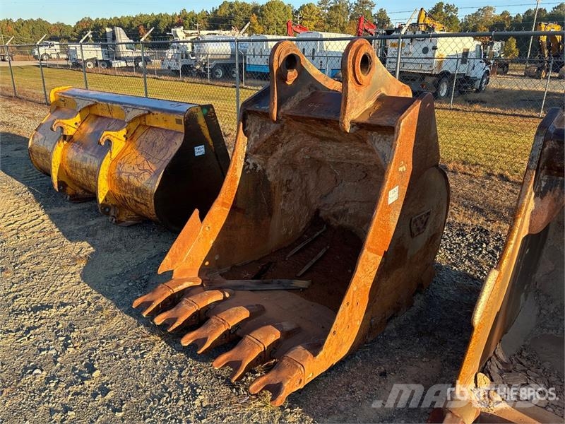 West Side 48 in Digging Excavator Bucket - Fits John De دلاء