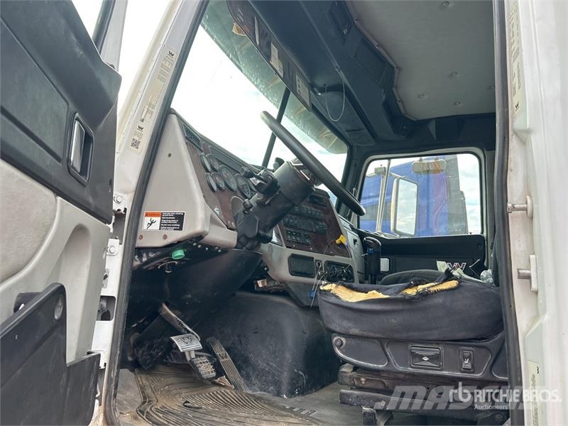 Western Star 4700 8x4 Volumetric Mixer Truck Concrete trucks