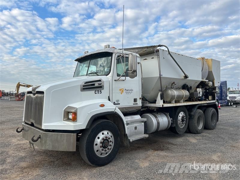 Western Star 4700 8x4 Volumetric Mixer Truck Concrete trucks